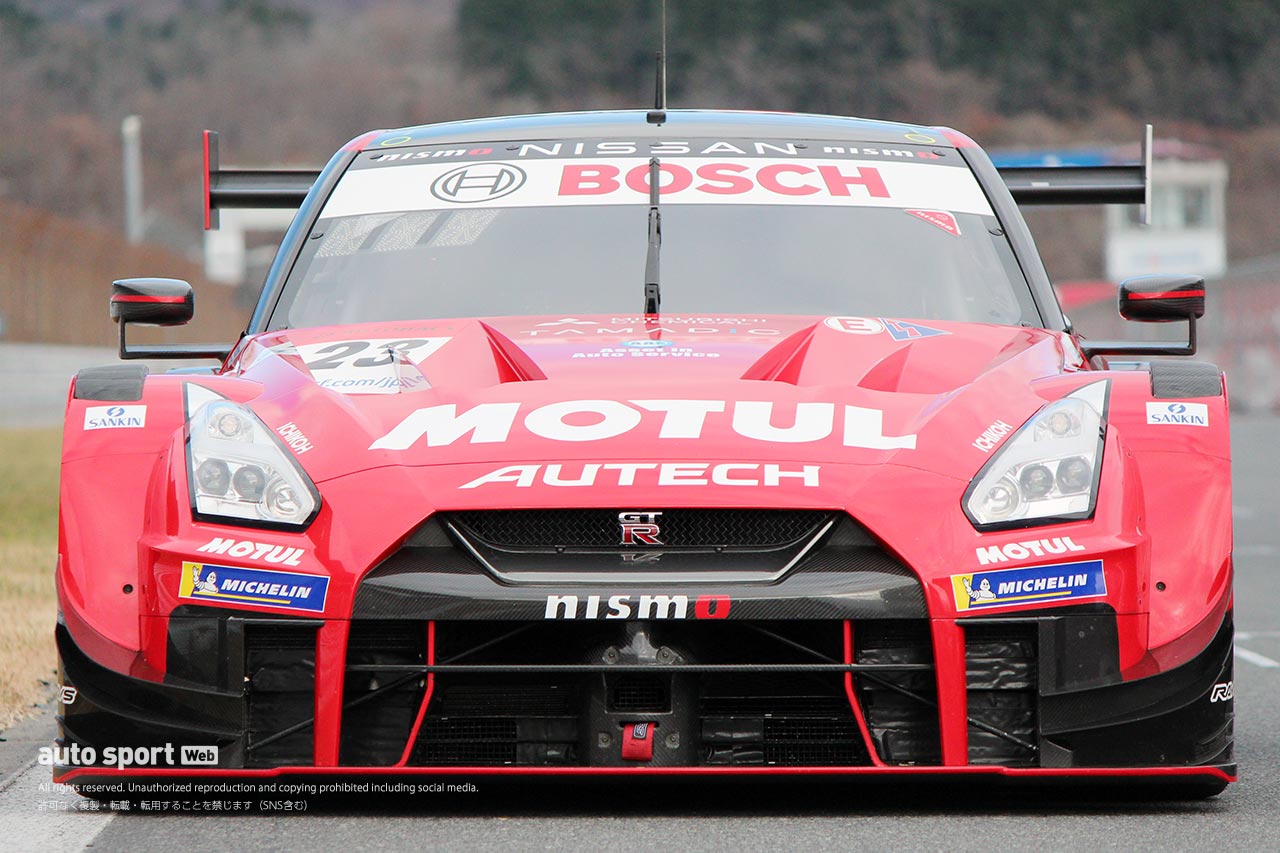 12月5日、富士スピードウェイ　R35 ニッサンGT-R GT500