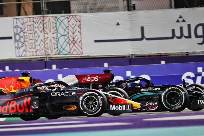 マックス・フェルスタッペン（レッドブル・ホンダ）＆ルイス・ハミルトン（メルセデス）