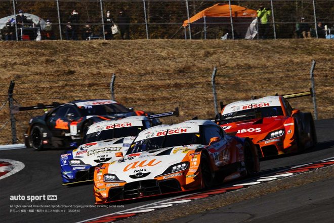 序盤にしてワン・ツー体勢を築いたトムスの2台