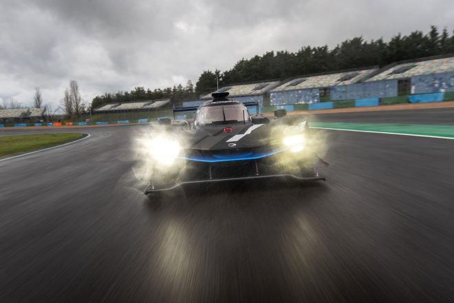 リジェJS PXは、LMP2規定やWECのル・マン・ハイパーカー規定、IMSAのLMDhなど、レギュレーションに縛られない究極のプロトタイプカーとして開発された