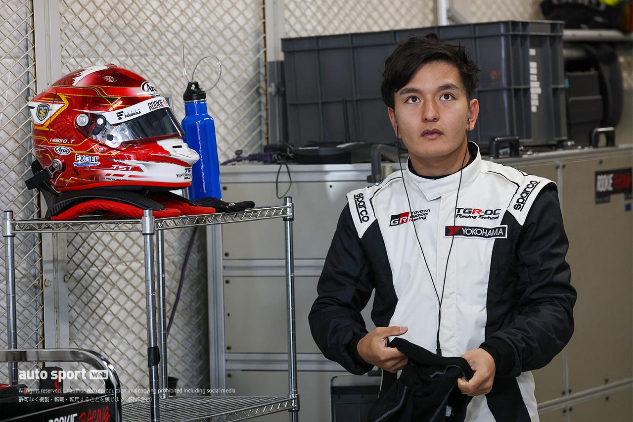 平良響（ROOKIE Racing）