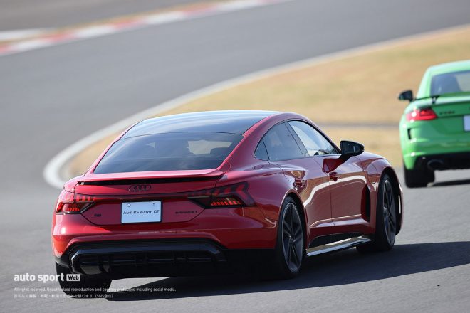 電動4WDにより、quattroの走りは新たなステージに到達した。その嚆矢となったのが、『Audi e-tron GT』シリーズである。