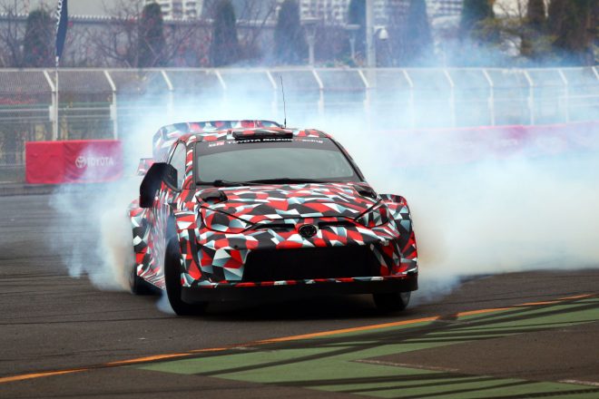 日本に持ち込まれたトヨタGRヤリス・ラリー1のテストカー。TGR 2022体制発表では、ヤリ-マティ・ラトバラ代表がデモランを披露した