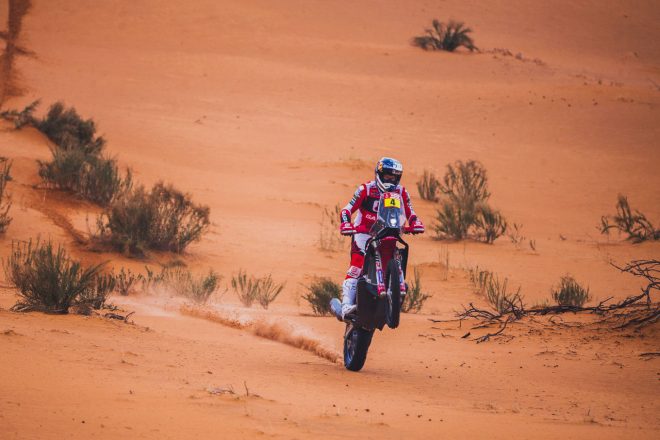 ダニエル・サンダース（KTM450ラリー・ファクトリー・レプリカ）　ダカールラリー2022