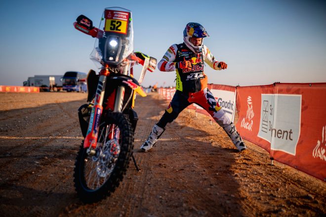総合2番手に浮上したマティアス・ウォークナー（KTM450ラリー・ファクトリー・レプリカ）　ダカールラリー2022
