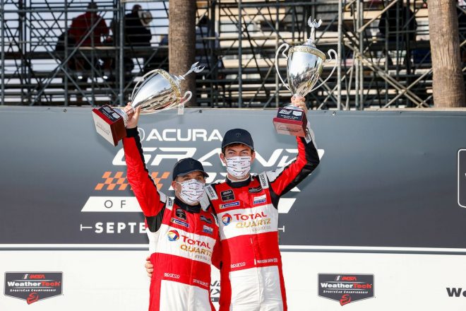 2021年IMSA第10戦ロングビーチでクラス優勝を飾ったブライアン・セラーズ（左）とマディソン・スノー（右）