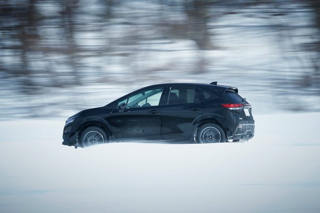 ニッサン・ノート(4WD)