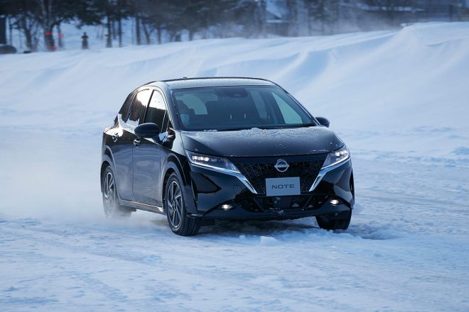 ニッサン・ノート(4WD)