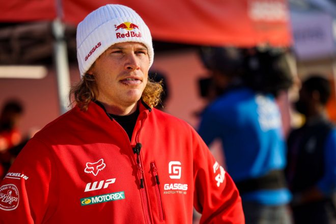 二輪部門総合3番手につけていながら、スタート前に負傷しリタイアとなったダニエル・サンダース(KTM450ラリー・ファクトリー・レプリカ) ダカールラリー2022