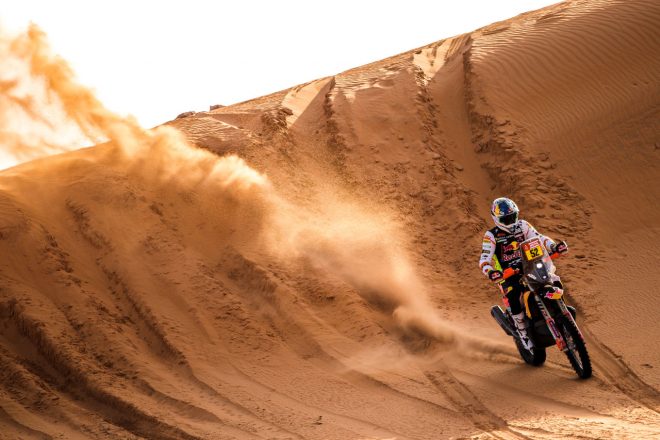 総合2番手につけているマティアス・ウォークナー(KTM450ラリー・ファクトリー・レプリカ) ダカールラリー2022