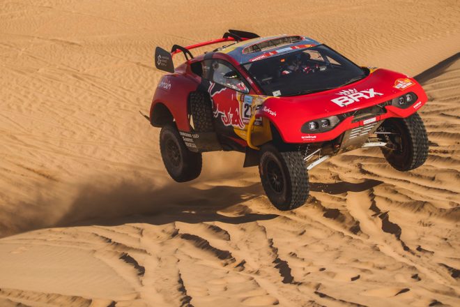 トップから3分8秒差の3番手でステージ8を走破したセバスチャン・ローブ（BRXハンターT1＋）　ダカールラリー2022