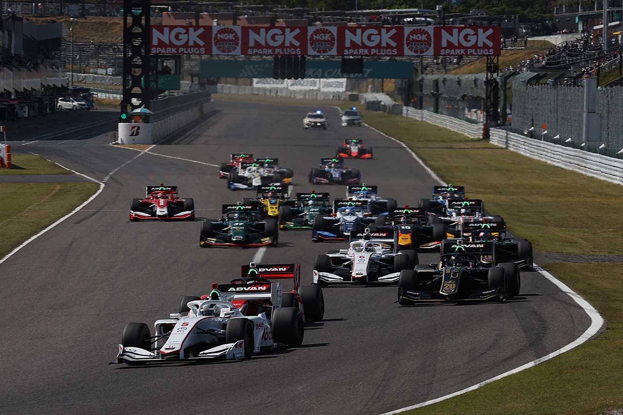 『2021 NGKスパークプラグ 鈴鹿2＆4レース』スーパーフォーミュラ第2戦のスタート