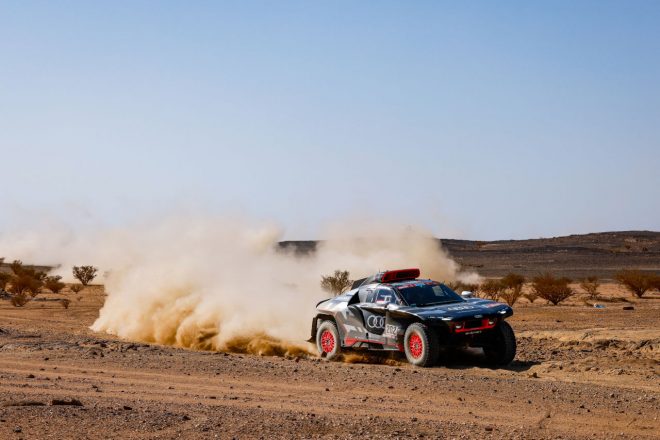 今大会2度目のステージ優勝を果たしたカルロス・サインツ（アウディRS Q e-tron）　ダカールラリー2022