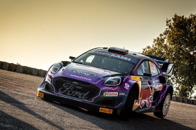 オジエから0.5秒差の2番手となったセバスチャン・ローブ（フォード・プーマ・ラリー1）　2022年WRC第1戦モンテカルロ