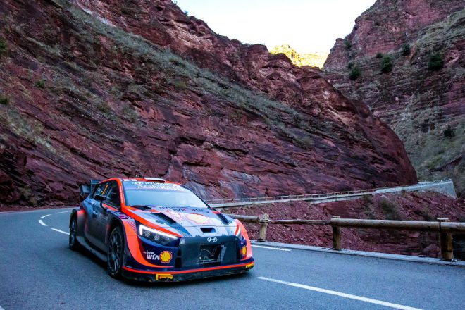 オット・タナク(ヒュンダイi20 Nラリー1) 2022年WRC第1戦モンテカルロ