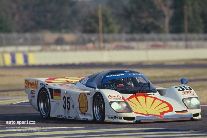 ハンス-ヨアヒム・シュトゥック／ダニー・サリバン／ティエリー・ブーツェン組の35号車は総合3位に終わる。
