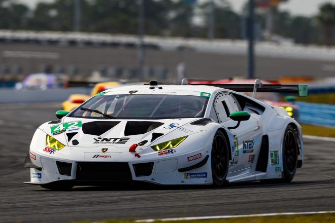 ＃42　NTEスポーツ／ランボルギーニ・ウラカンGT3 Evo ドン・ヨント／ベンジャ・ハイツ／ジェイデン・コンライト／マルクス・パルタラ