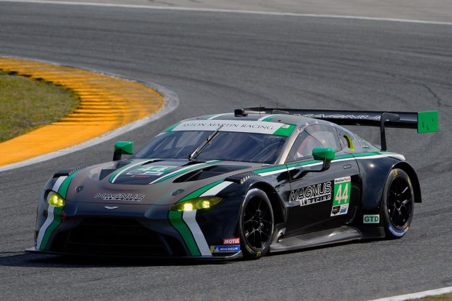 ＃44　マグナス・レーシング／アストンマーティン・バンテージGT3 ジョン・ポッター／アンディ・ラリー／スペンサー・パンペリー／ジョナサン・アダム