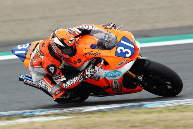3台体制で臨むDOGFIGHT RACING YAMAHA