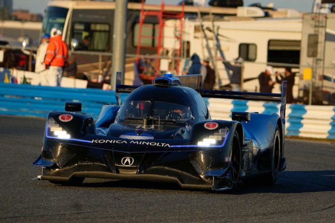 コニカミノルタ・アキュラARX-05（ウェイン・テイラー・レーシング）の10号車アキュラARX-05