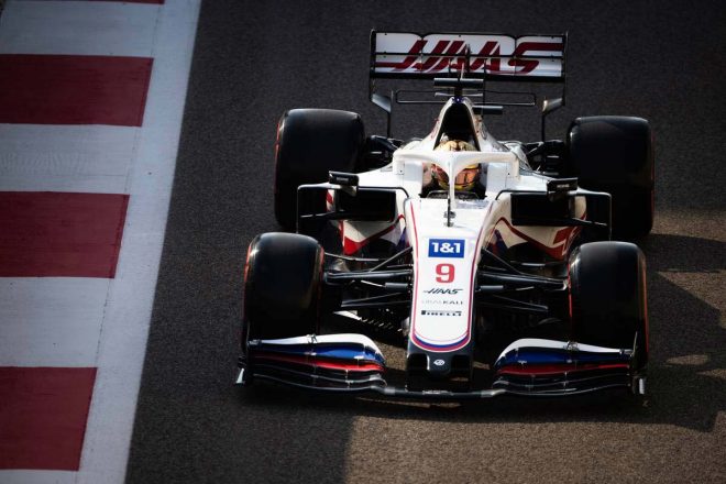 バーレーンでプライベートテストを行ったというニキータ・マゼピン