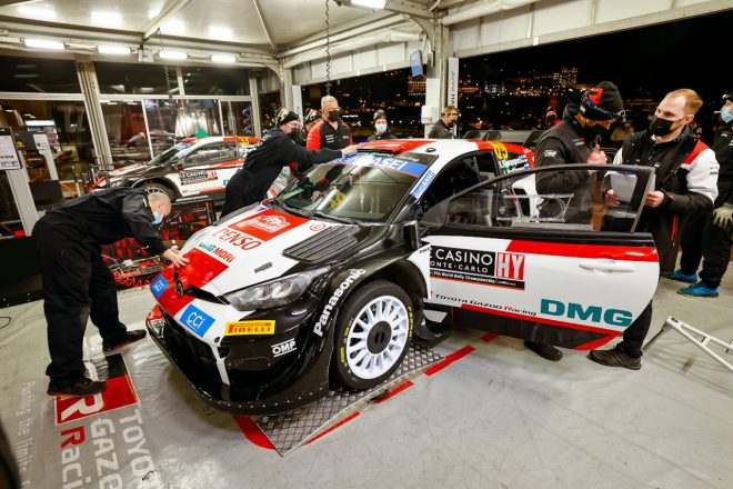 サービスパークで整備を受けるトヨタGRヤリス・ラリー1　2022年WRC第1戦モンテカルロ