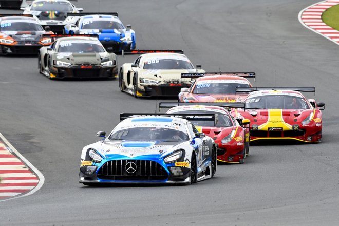 2022IGTCキャラミ9時間　序盤リードを築く89号車メルセデスAMG GT3