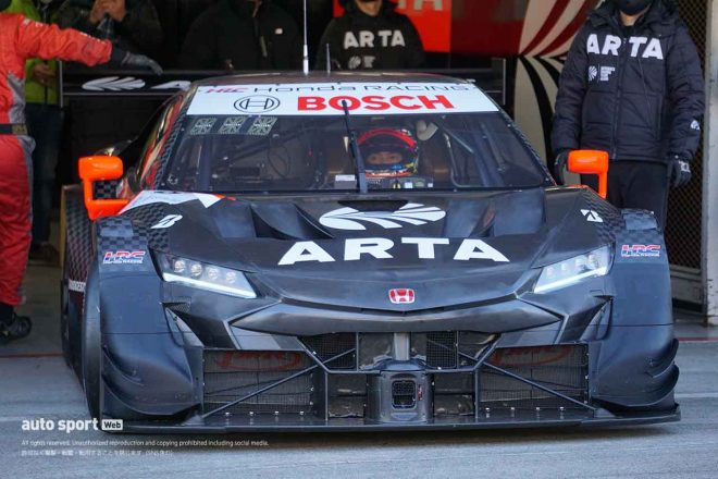 スーパーGTショーランでのARTA NSX-GT