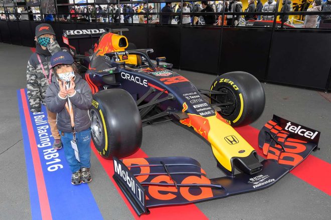 レッドブル・ホンダRB16ショーカー