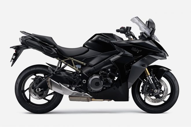 スズキGSX-S1000GT（グラススパークルブラック）