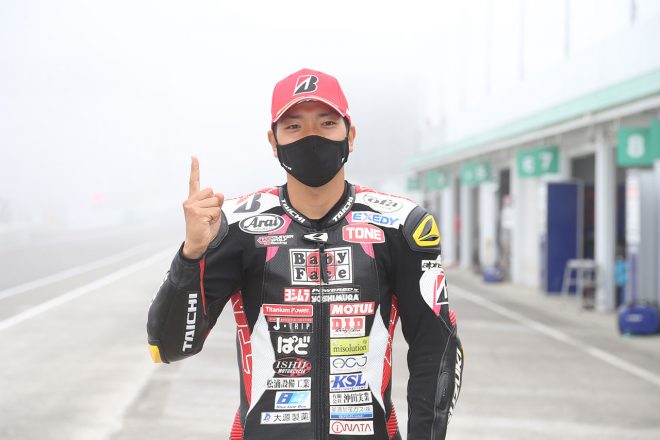 津田一磨選手、せっかくのポールポジションにも関わらずレース1は中止。霧が深いです