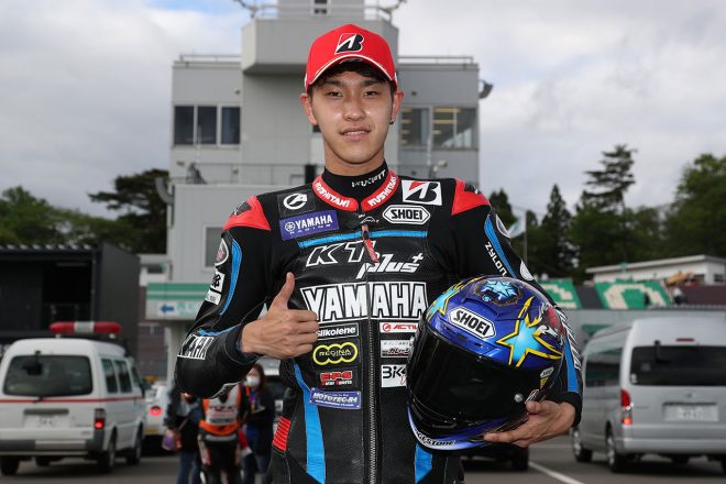 3位獲得の横山尚太選手。全日本初表彰台。若干二十歳のナイスガイ。快く撮影に応じてもらえた