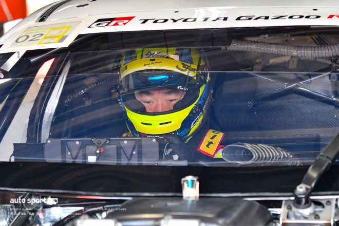 シェイクダウンのステアリングを握った永井宏明