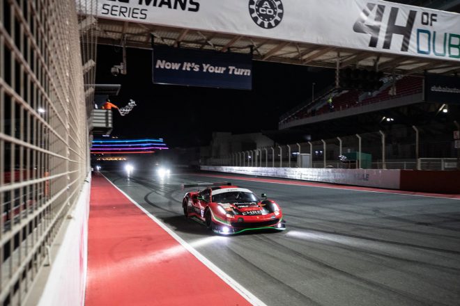 リナルディ・レーシングの55号車フェラーリ488 GT3 Evo