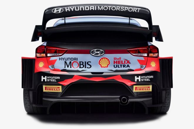 ヒュンダイi20クーペWRC（リヤ）