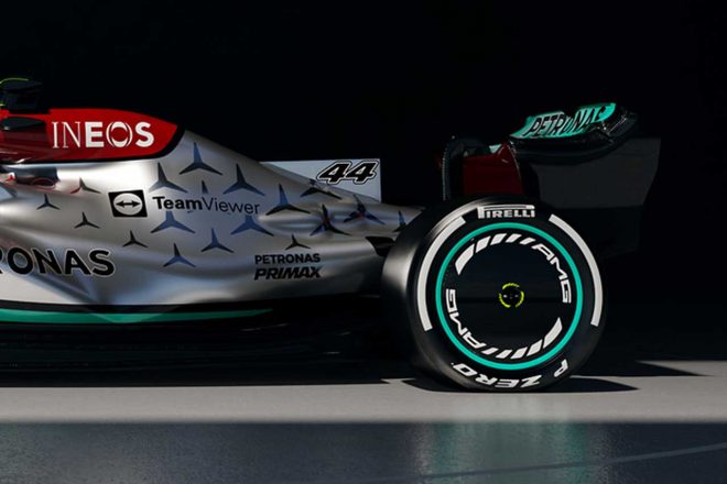 メルセデスF1の2022年型マシン『W13』／リヤ左サイド