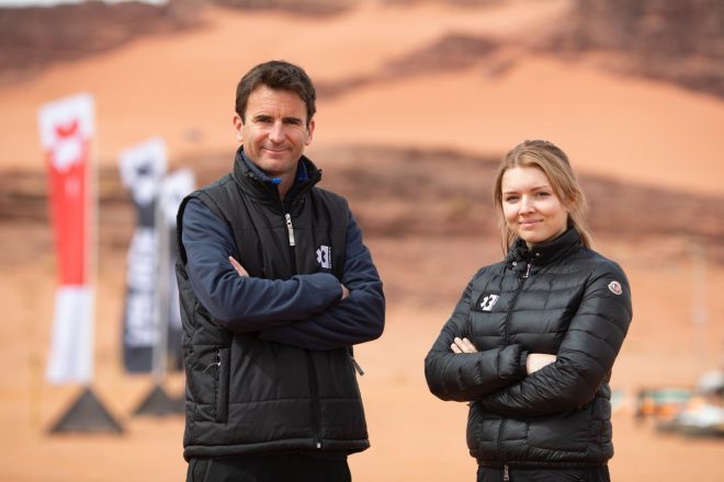 開幕戦限定ながらリザーブ兼ゲスト・アドバイザリー・ドライバーに、ノルウェー出身のラリークロス選手ヘッダ・ホサス（右）とロマン・デュマが起用された