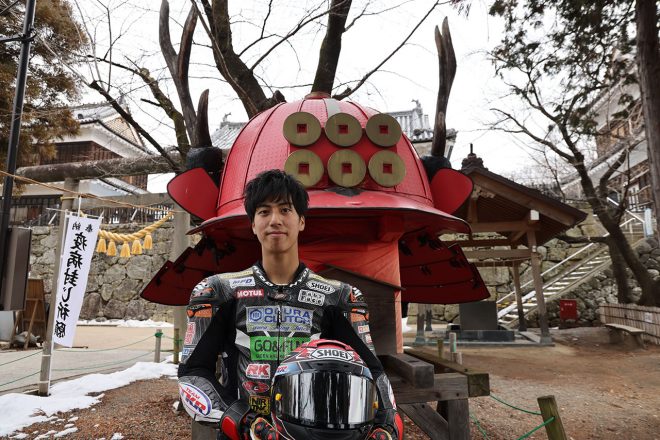 長野県上田城で体制発表を行った村瀬健琉（Team TKR performance）／2022全日本ロードST1000