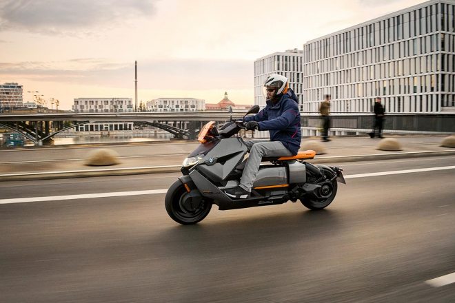 『BMW CE 04（シーイー・ゼロフォー）』