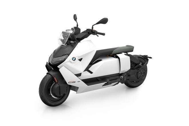 『BMW CE 04（シーイー・ゼロフォー）』ライト・ホワイト