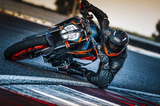 KTM 、2022年ストリートモデル『NAKED』『SPORTS TOURER』を3月から随時発売開始