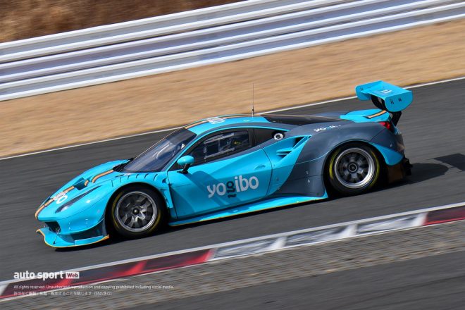 Yogibo Racingのフェラーリ488 GT3エボ