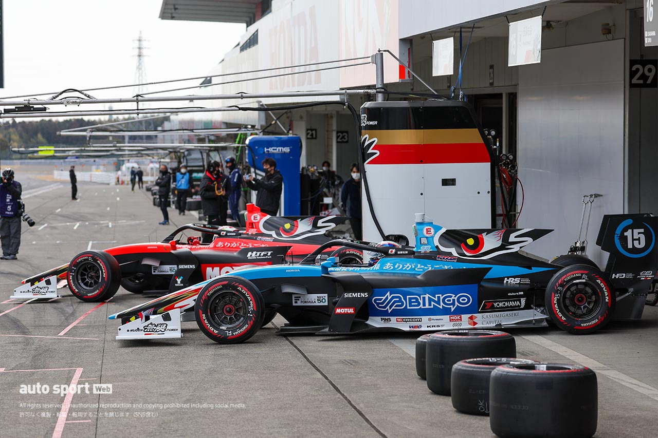 野尻智紀（TEAM MUGEN）と笹原右京（TEAM MUGEN）