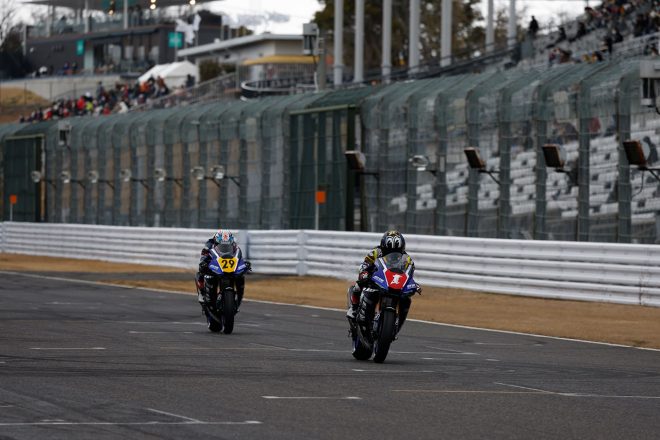 中須賀克行、岡本裕生（YAMAHA FACTORY RACING TEAM）／鈴鹿サーキット60周年ファン感謝デー