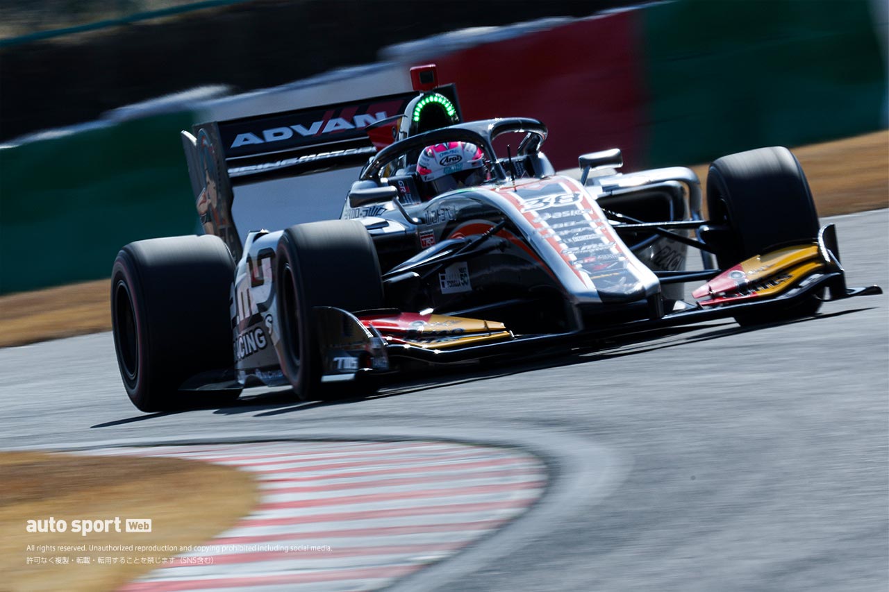 坪井翔（P.MU/CERUMO・INGING）