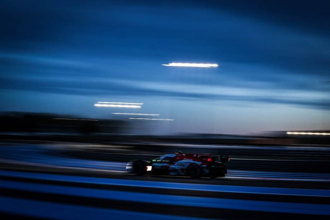 ポールリカールでは夜間走行も行われたようだ