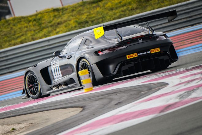 公式テスト最速タイムをマークした、アル・マナール・レーシング・バイ・HRTの777号車メルセデスAMG GT3
