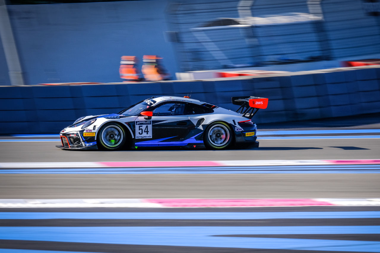 ダイナミック・モータースポーツの54号車ポルシェ911 GT3 R