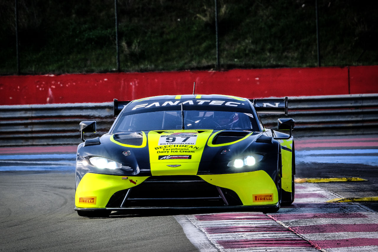 ビーチディーンAMRの97号車アストンマーティン・バンテージGT3