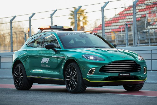 アストンマーティンが2022年に供給するメディカルカー『DBX』